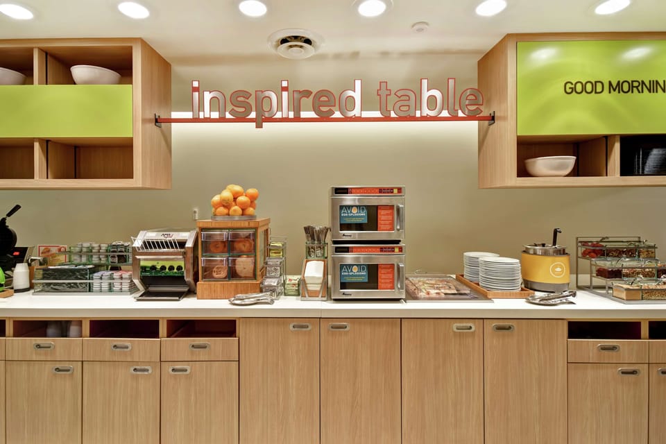 Free daily continental breakfast