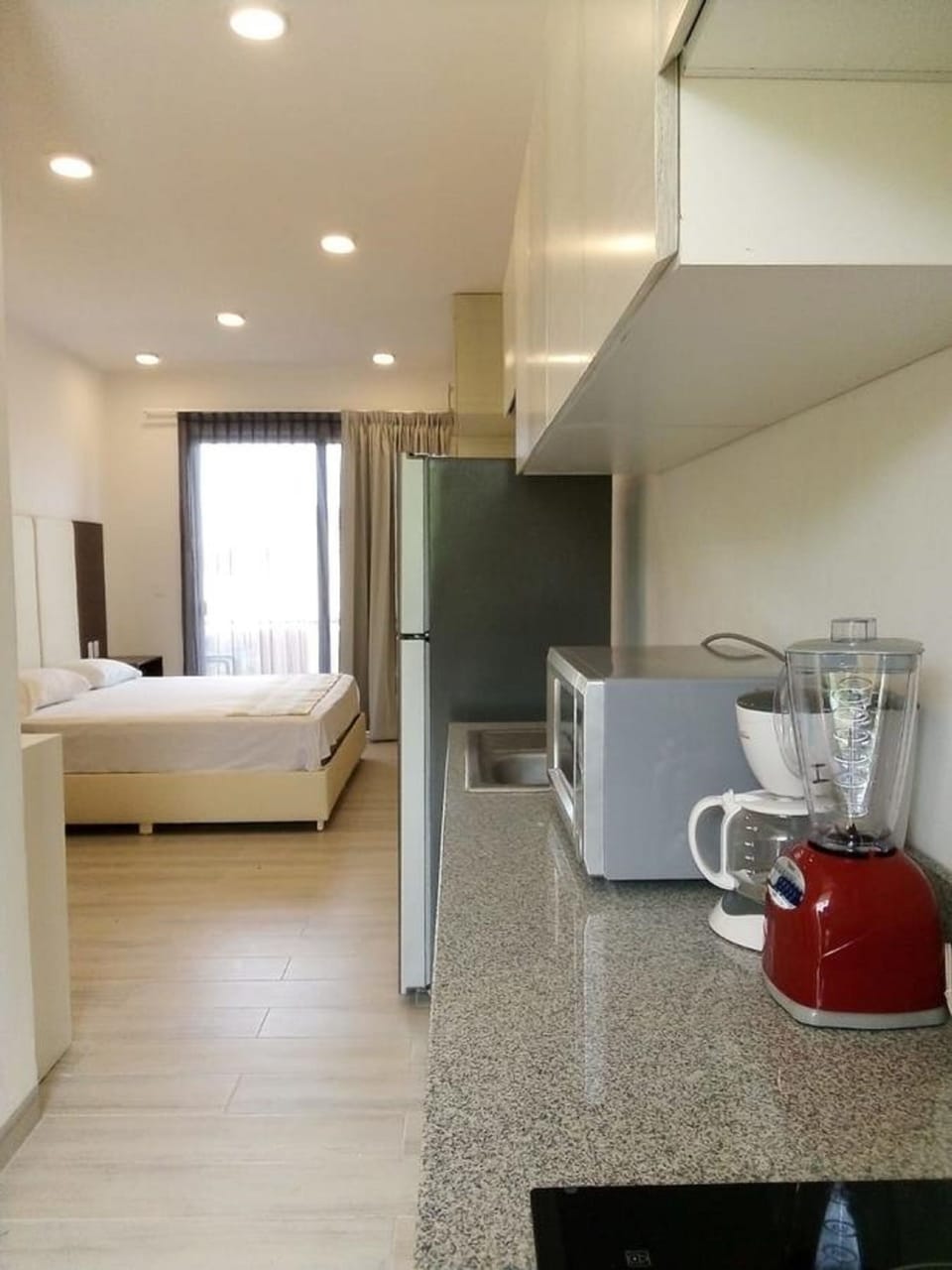 Basic Studio, 1 King Bed | Hypo-allergenic bedding, free WiFi, bed sheets