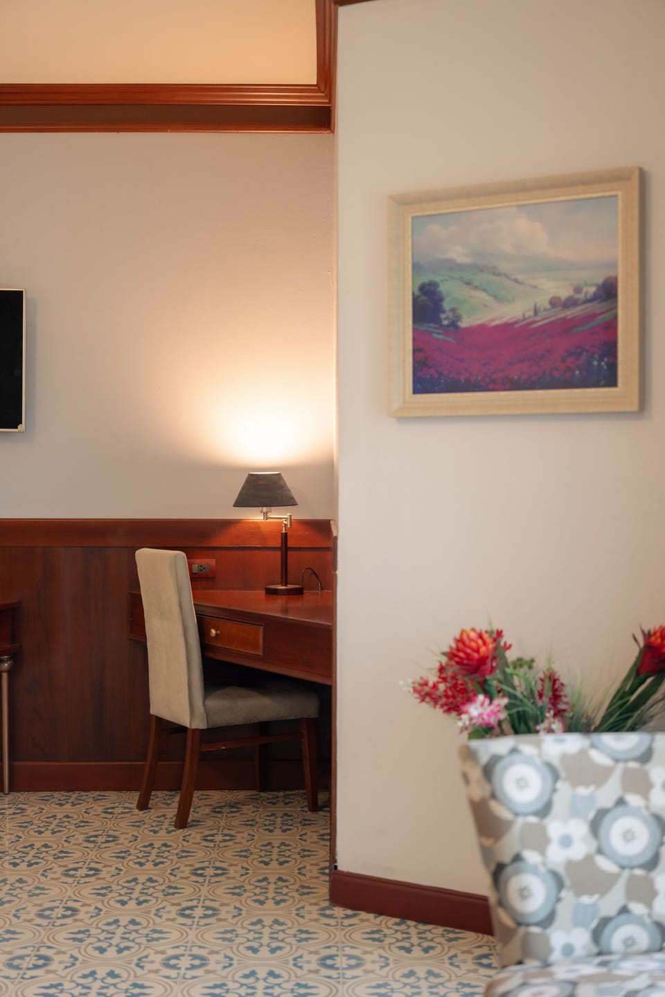 Junior Suite | In-room safe, desk, blackout drapes, WiFi (free)