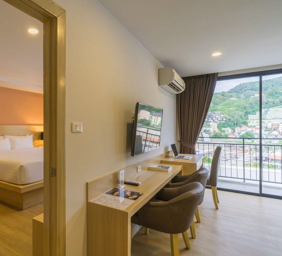 In-room safe, desk, blackout drapes, soundproofing
