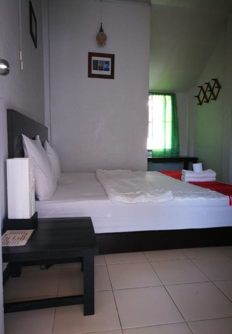 Big Bed Fan Room | Free WiFi