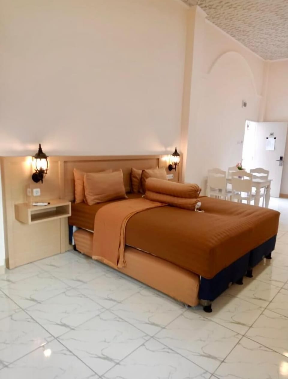 Family Room | In-room safe, WiFi (free)
