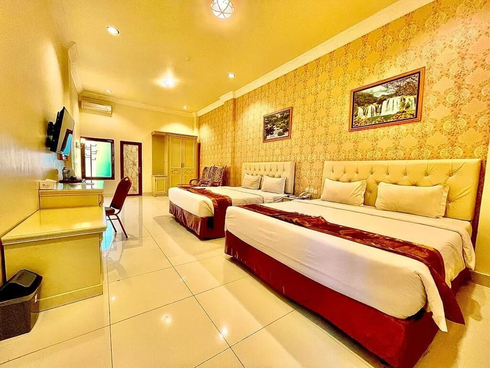 Grand Double Room | In-room safe, WiFi (free)
