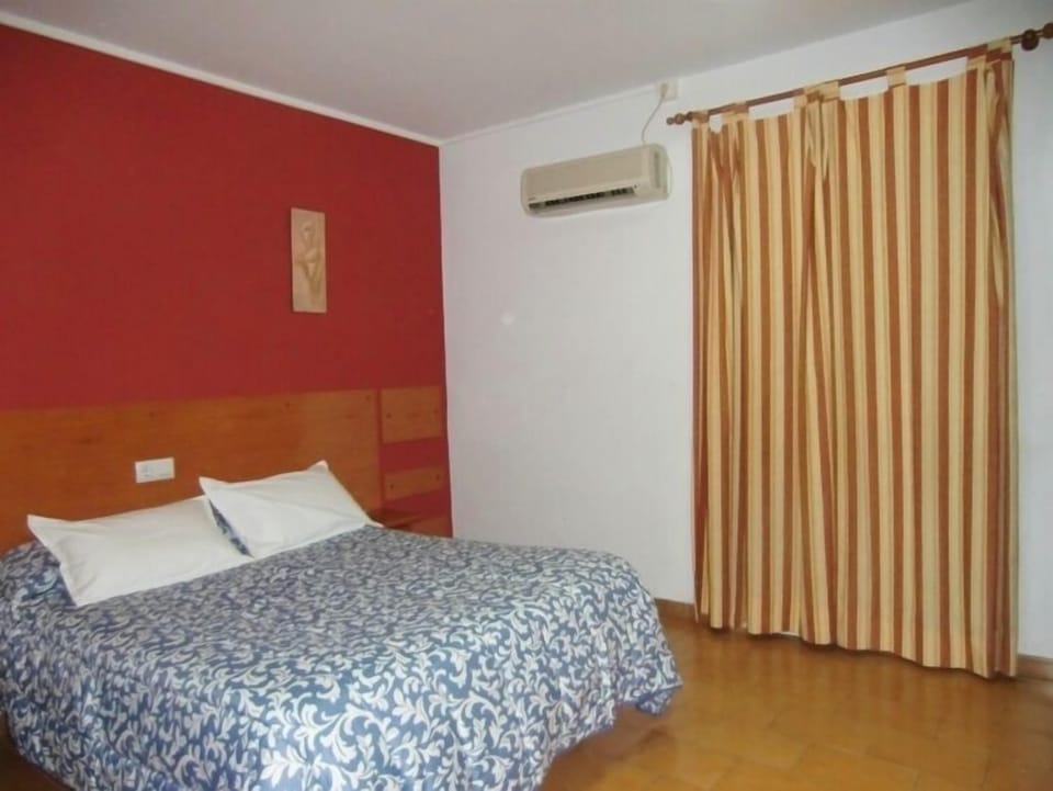 Blackout drapes, free cribs/infant beds, rollaway beds, free WiFi