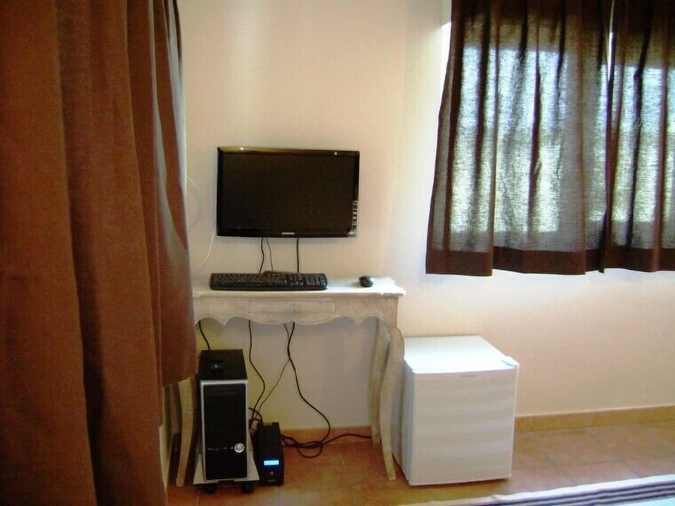 Comfort Double or Twin Room, Terrace | Room amenity