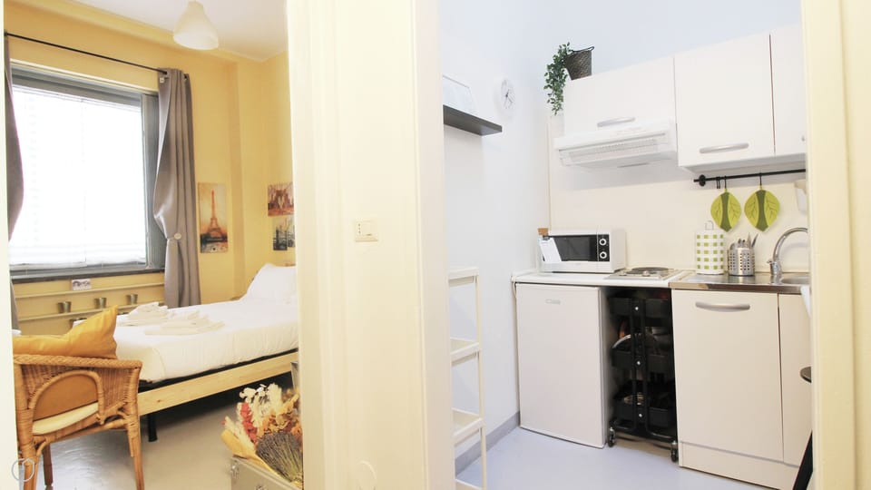 Apartment (1 Bedroom) | Interior
