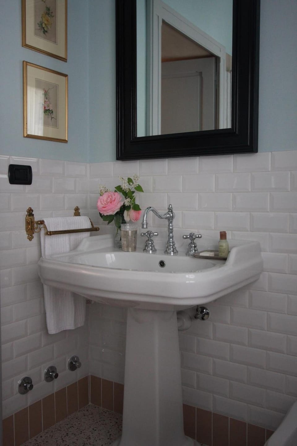 Shower, free toiletries, hair dryer, bathrobes