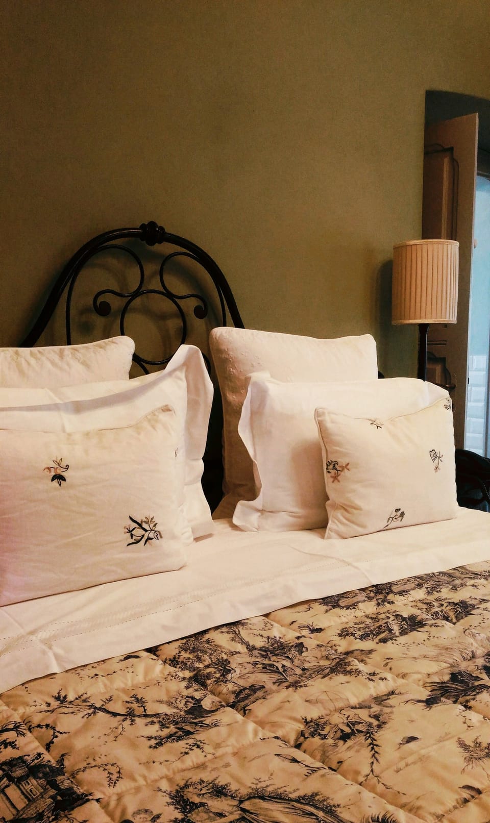 Double Room | Egyptian cotton sheets, premium bedding, down comforters