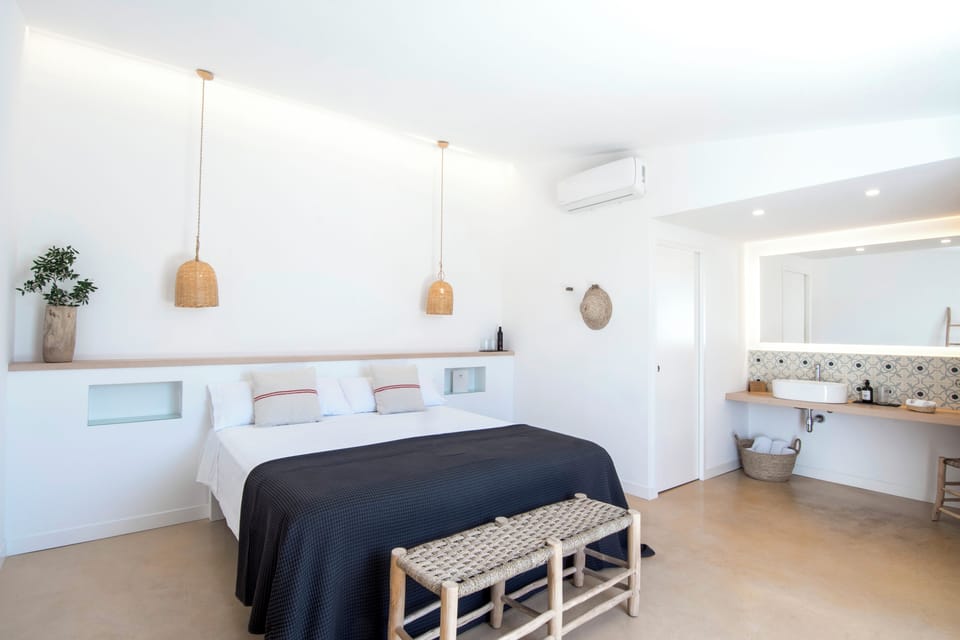 Standard Double or Twin Room, Terrace | In-room safe, blackout drapes, soundproofing, WiFi (free)