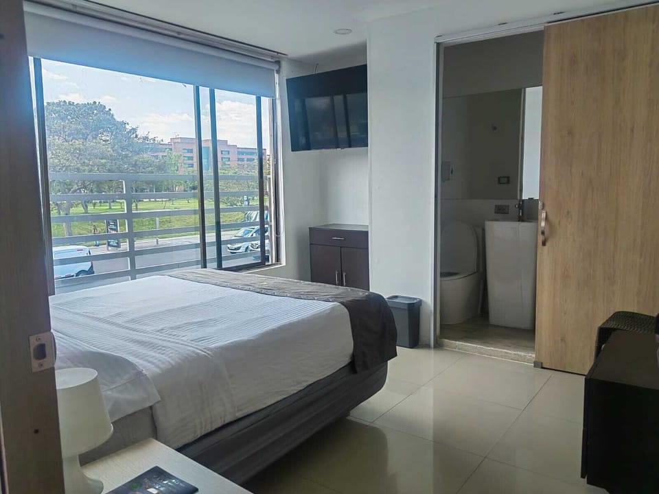 Executive Room | Soundproofing, free WiFi, bed sheets, wheelchair access