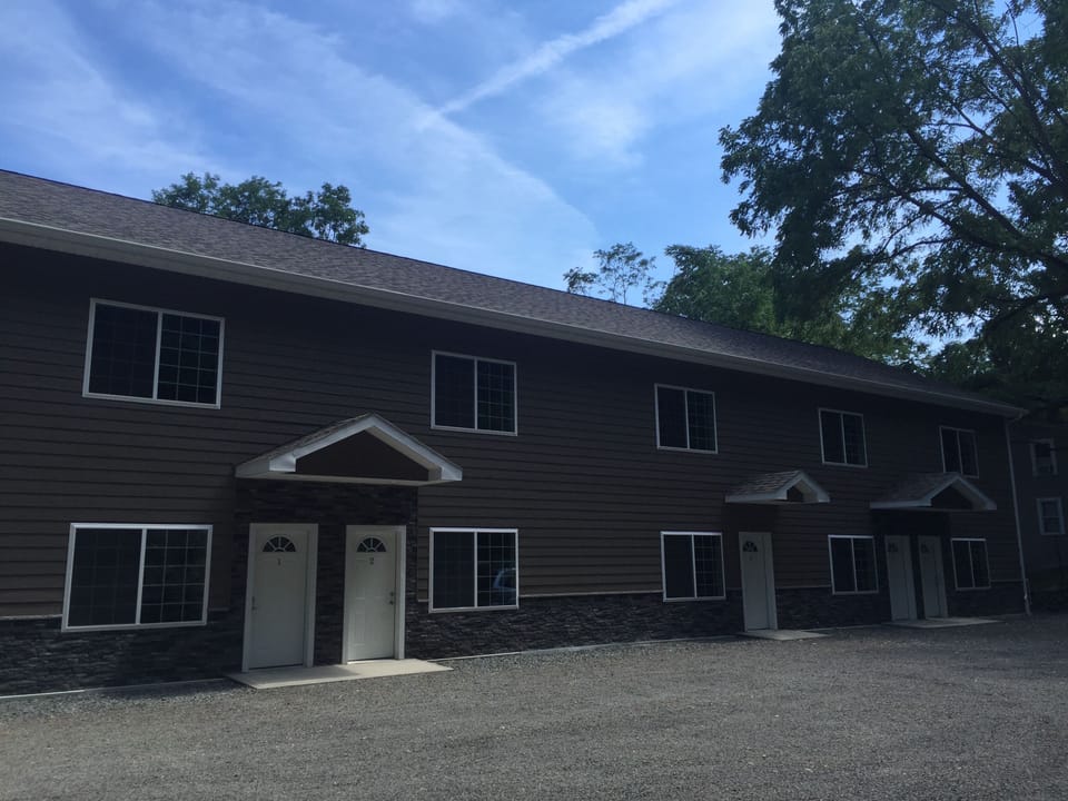 Exterior View 1