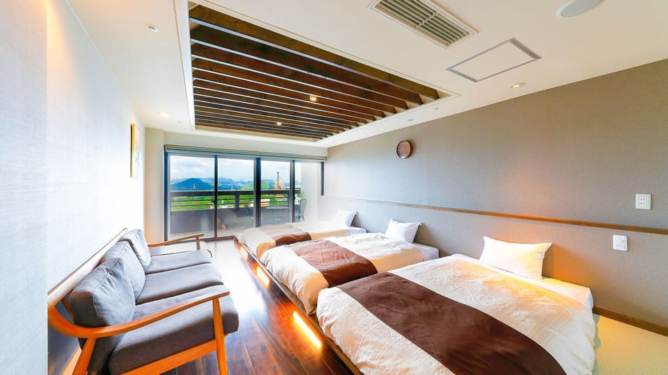 Superior Japanese - Style Triple Beds-Room(Park Side) - Shared Bathroom - Non-Smoking | Bed sheets
