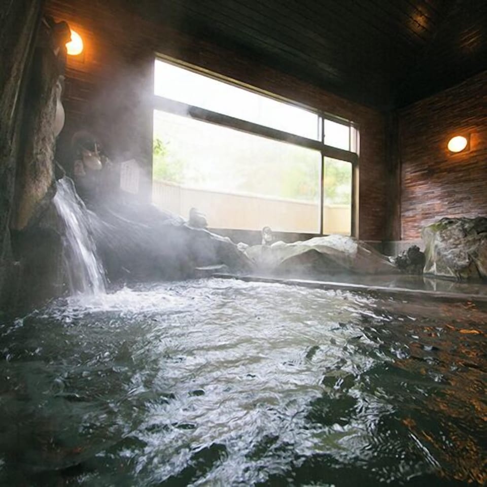 Motoyu Bed and Breakfast in Kanagawa Prefecture