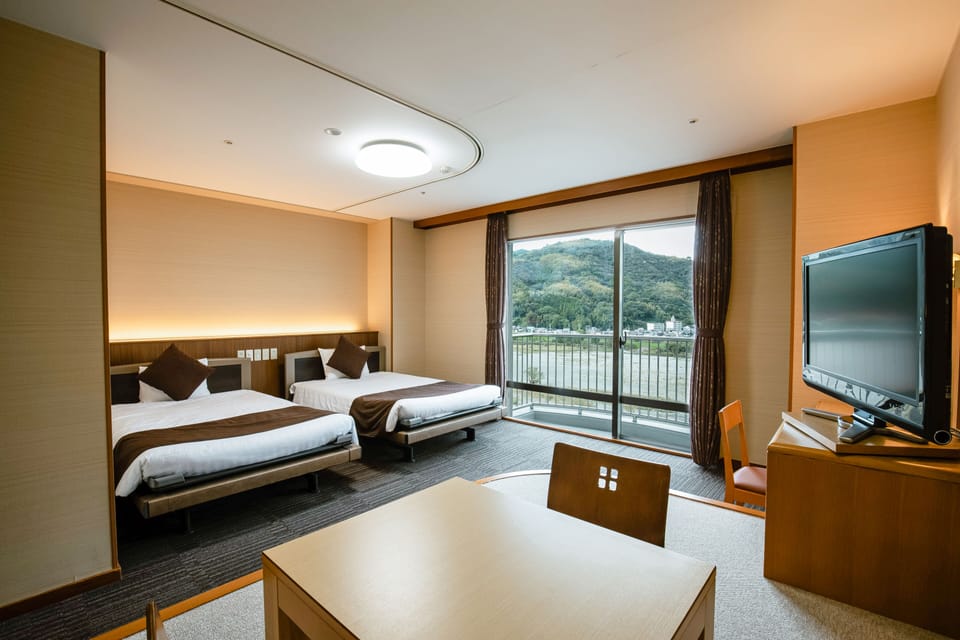 Accessible room (With bath) Non Smoking | In-room safe, WiFi (free), bed sheets