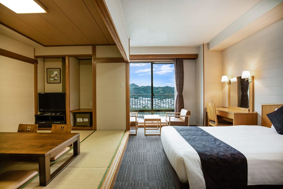 Japanese-Western style Room (With bath) Non Smoking | In-room safe, WiFi (free), bed sheets