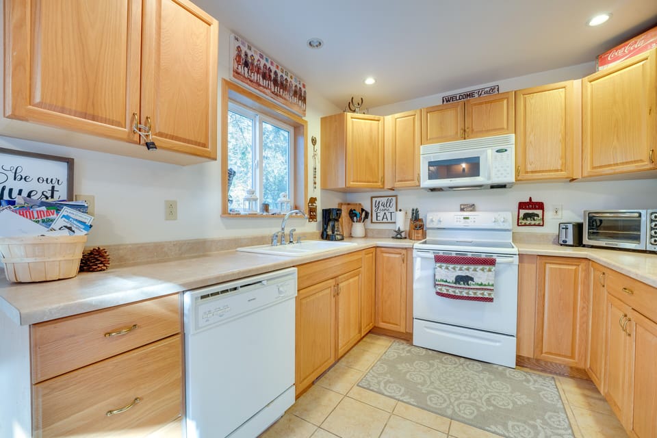 Kitchen | 1st Floor | Coffee Maker | Toaster