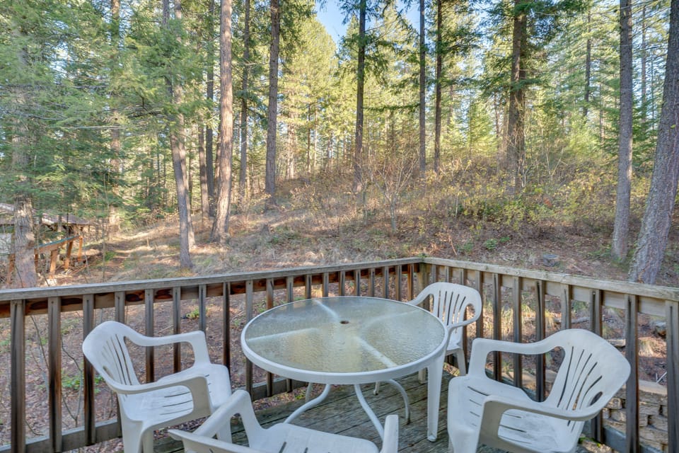 Balcony | Outdoor Dining Area