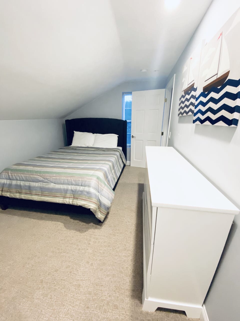 Bedroom 4 (3rd Floor)