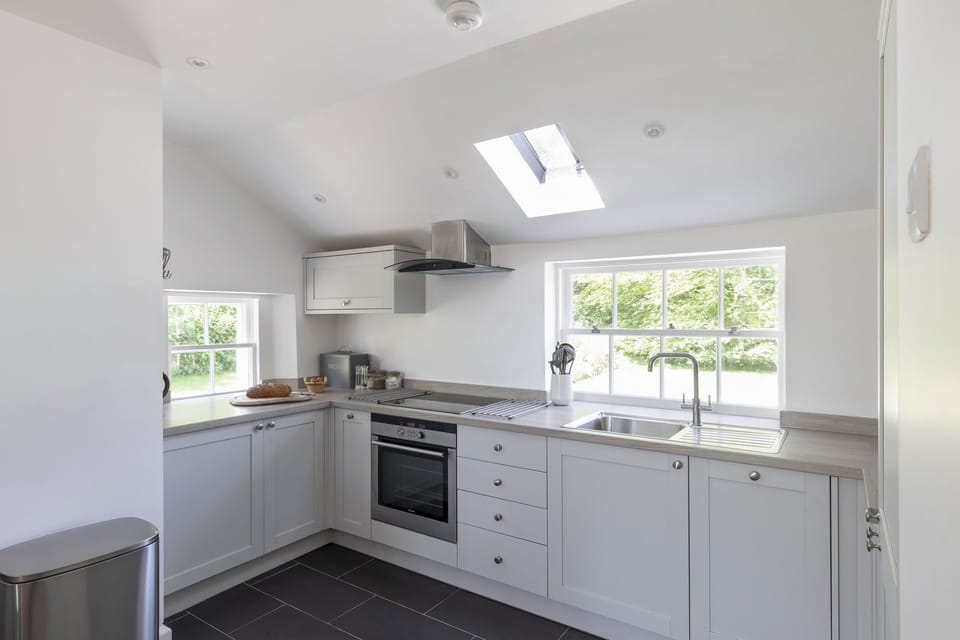 Garden Cottage, Teviot Bank - the bright contemporary kitchen