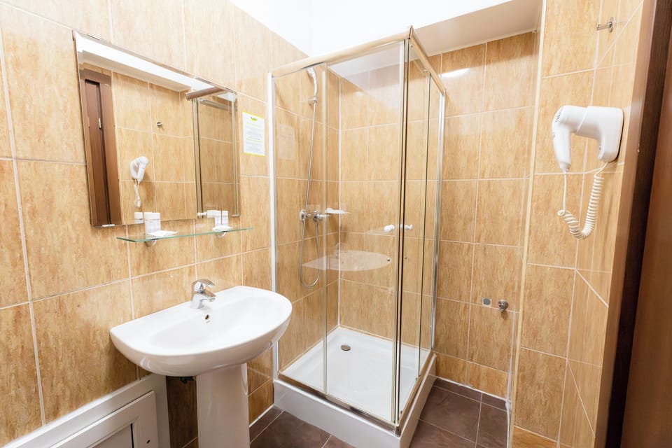 West Gate Studios Apartment in Bucharest