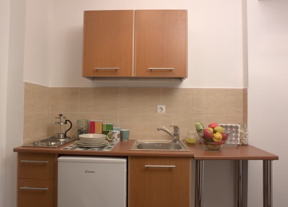 Fridge, microwave