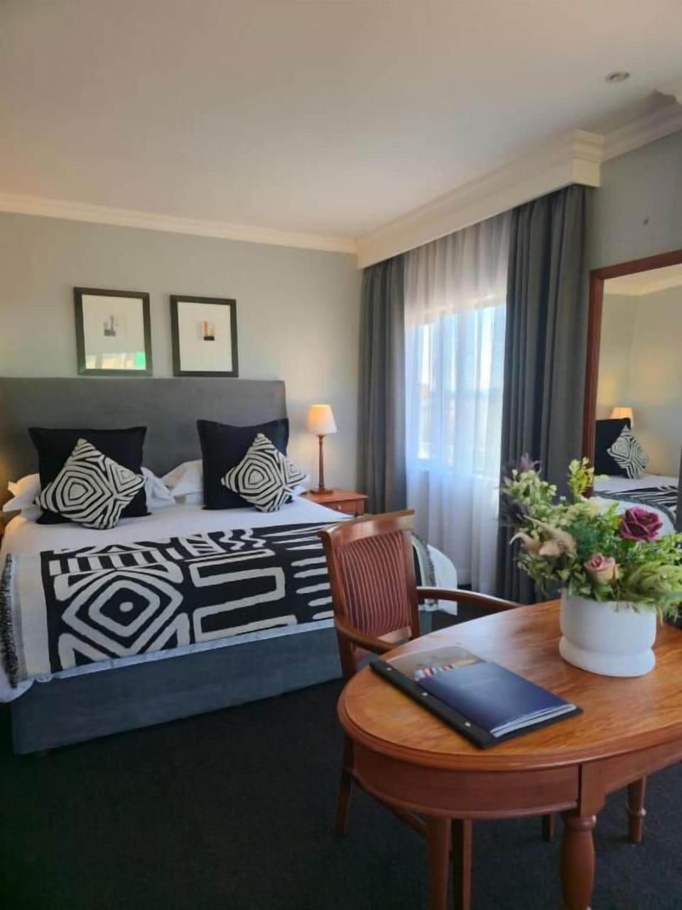 Junior Suite, 1 King Bed with Sofa bed | In-room safe, individually decorated, desk, soundproofing