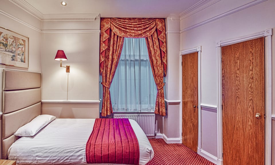 Desk, iron/ironing board, free WiFi, bed sheets