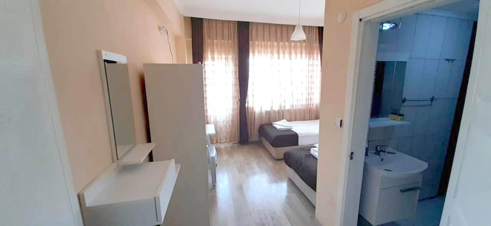 Standard Single Room | Desk, free WiFi, bed sheets