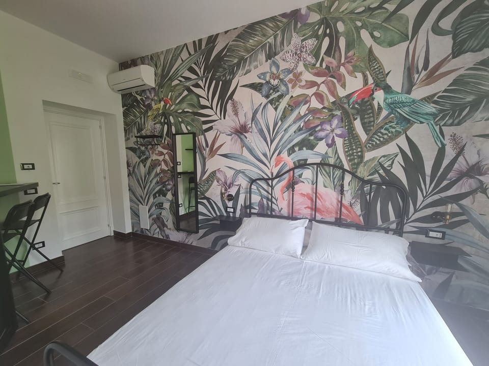 Double Room, Sea View | Individually furnished, free WiFi, bed sheets