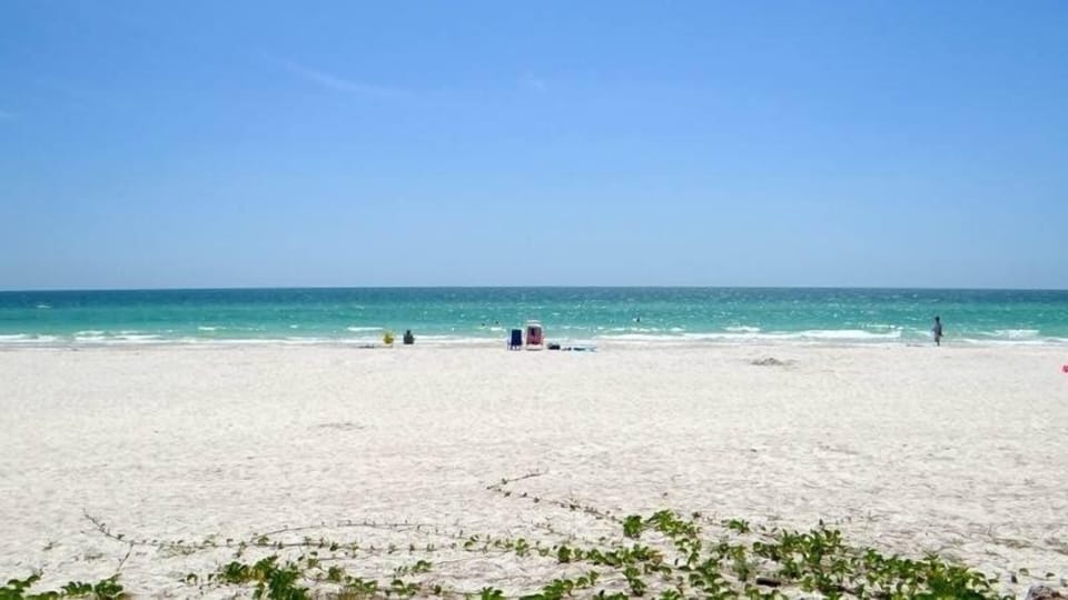 105a 12th Street South Back 2 Bedroom Apts by RedAwning House in Bradenton Beach