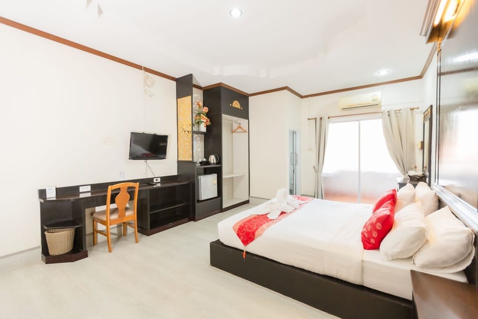 Standard Room | Desk, free WiFi