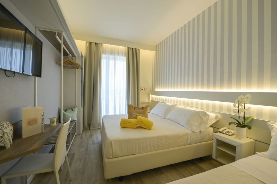 Room, Sea View (Riviera) | Balcony view