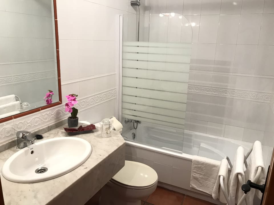 Posada Mediavia Bed and Breakfast in Western coast of Cantabria