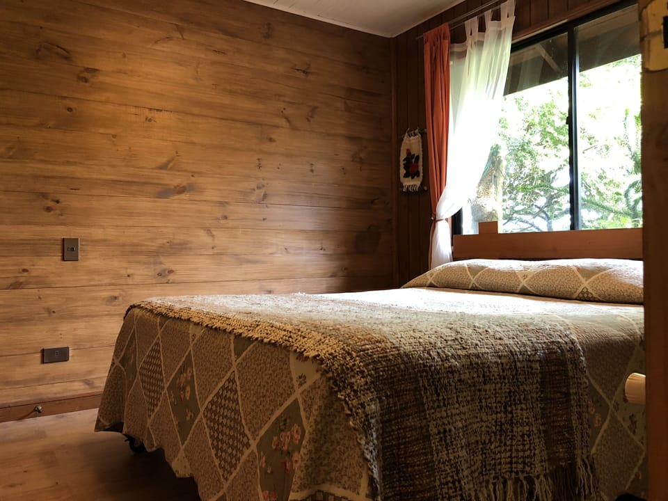 Standard Double Room | Free WiFi, bed sheets