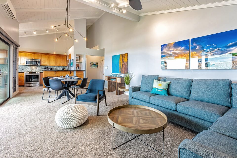 Tropical elegance surrounds you with an ocean view! 