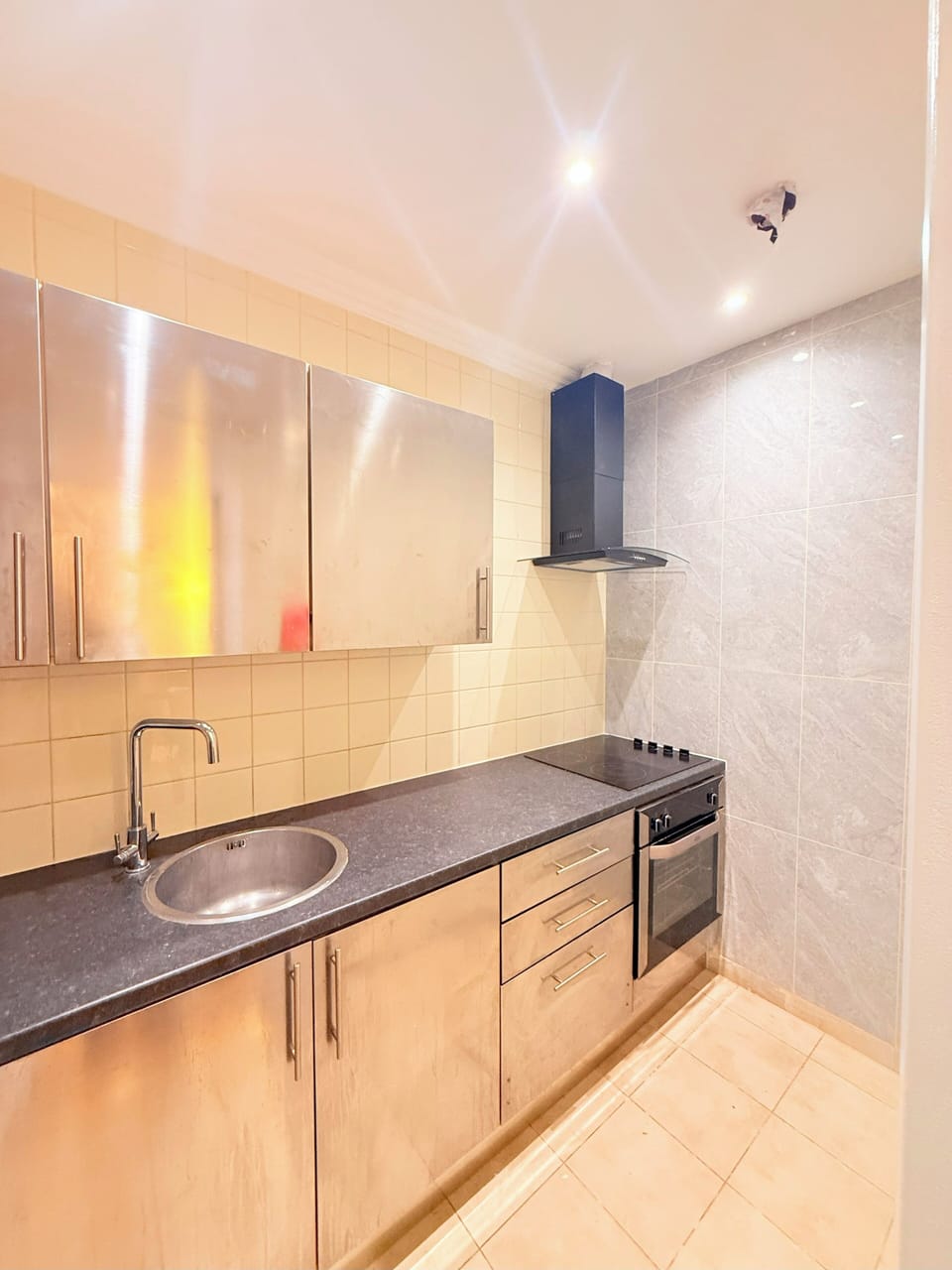 Studio Family | Private kitchenette | Coffee/tea maker, electric kettle