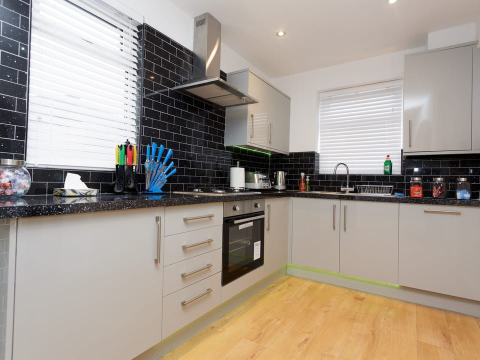 Apartment, Private Bathroom (Occupancy 8) | Restaurant