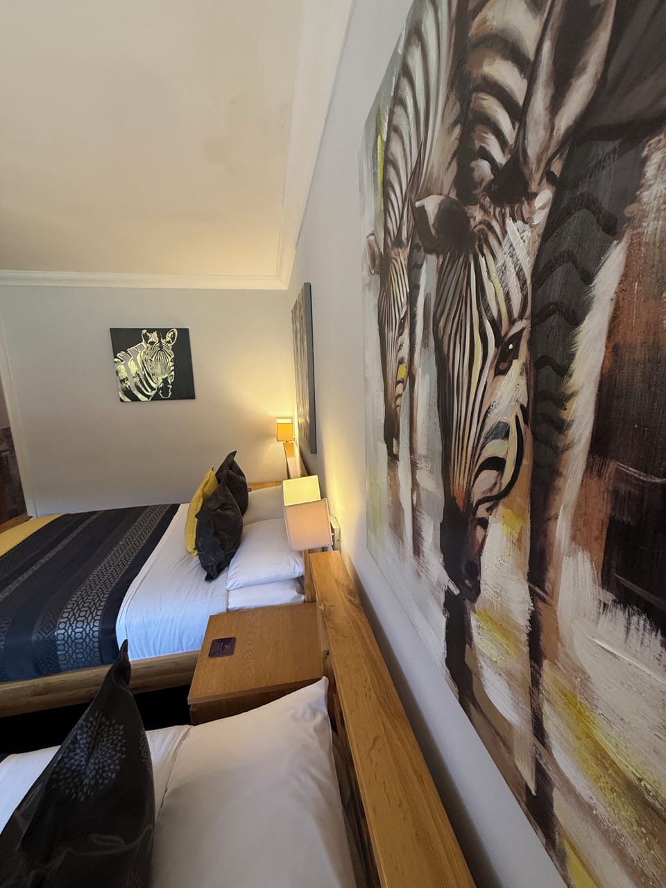 Minibar, desk, iron/ironing board, free WiFi