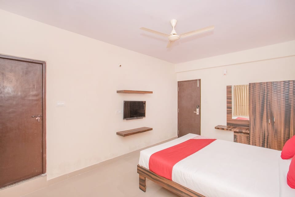 Standard Double Room | Free WiFi, bed sheets