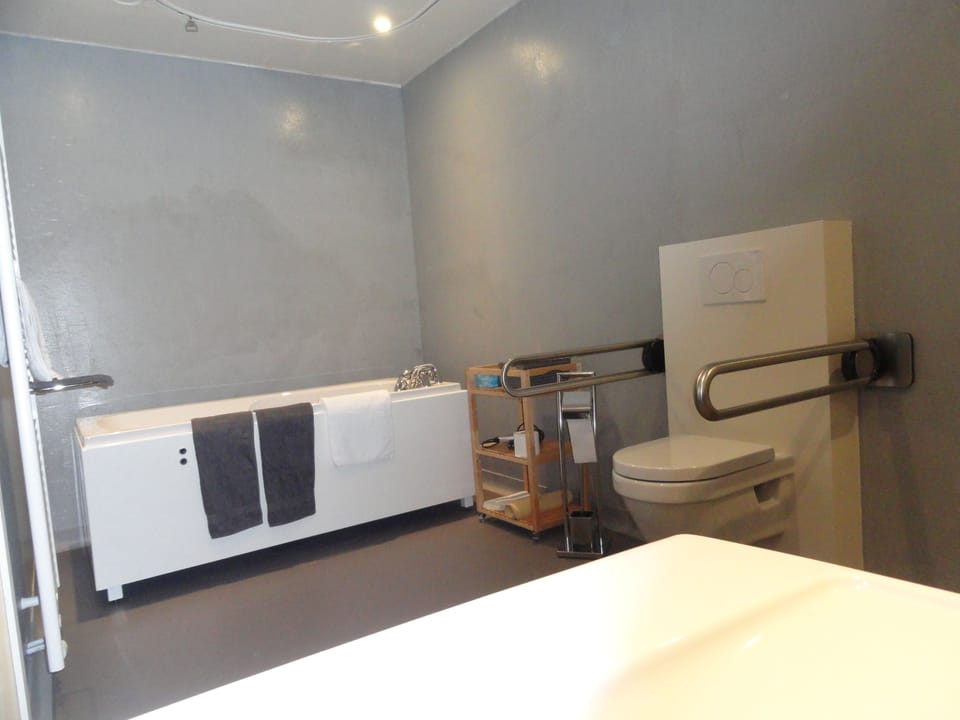 Family Quadruple Room, Garden Area | Bathroom | Shower, free toiletries, hair dryer, towels
