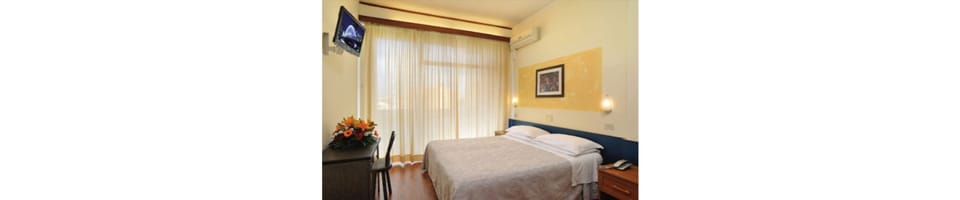 In-room safe, free WiFi