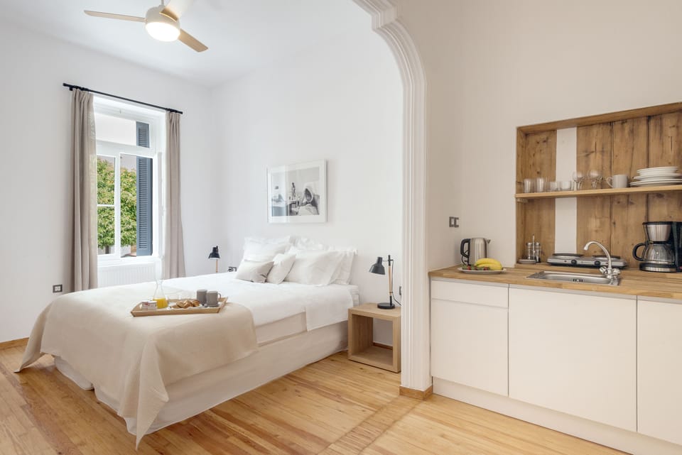 B1 One Bedroom Apartment, Street View | 1 bedroom, Egyptian cotton sheets, premium bedding, memory foam beds