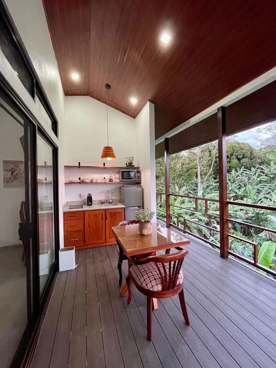 Luxury Villa, 1 King Bed | Private kitchen | Fridge, dining tables