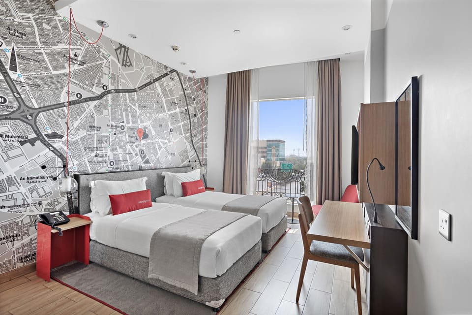 Superior Twin Room | Hypo-allergenic bedding, in-room safe, desk, blackout drapes