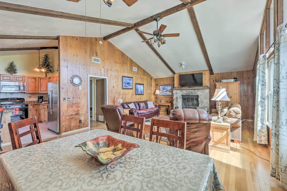 Dining Area | Central A/C | Free WiFi | Pack n' Play Provided