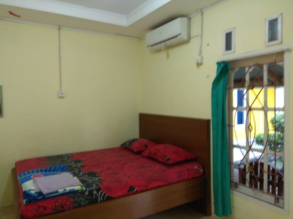Economy Double Room | Rollaway beds