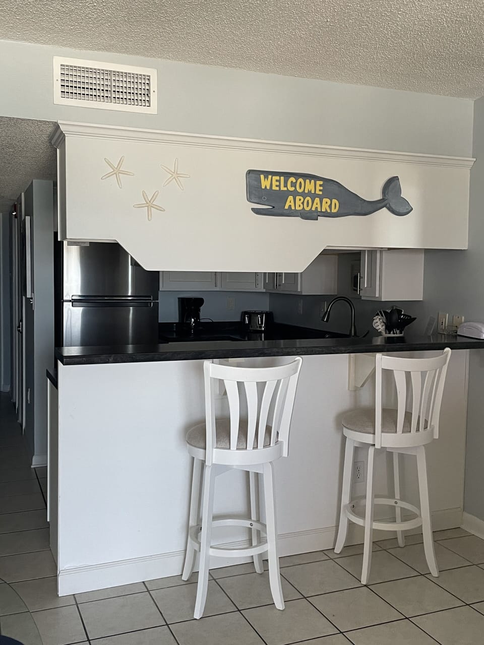 Breakfast nook for added seating in the dinette area.