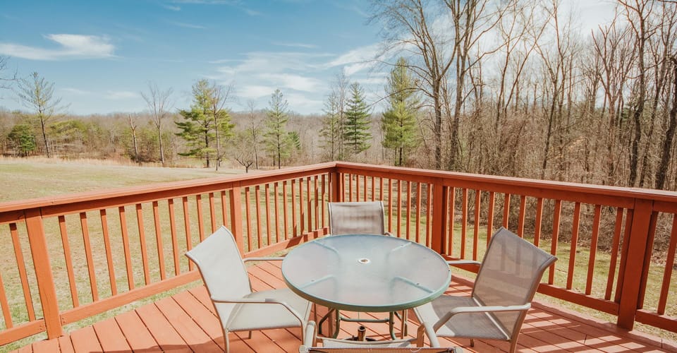 Outdoor Dining on the Deck