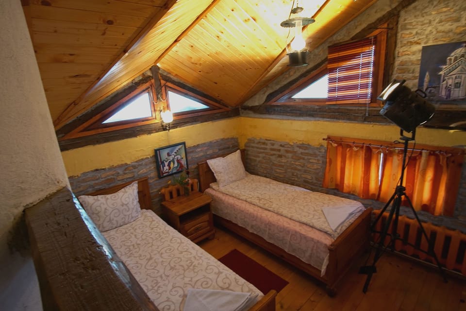 Family Room, Pool View | Iron/ironing board, free WiFi, bed sheets