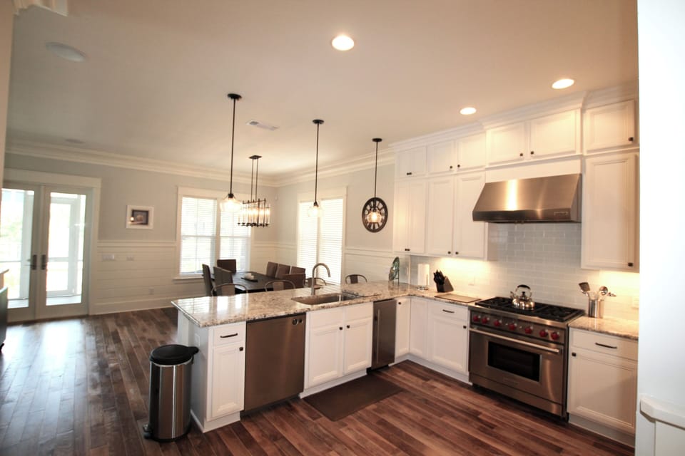 Fully equipped kitchen